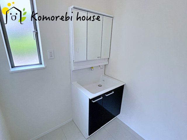 第10上尾緑丘　新築一戸建て　ハートフルタウン　Aの独立洗面台|独立洗面台です