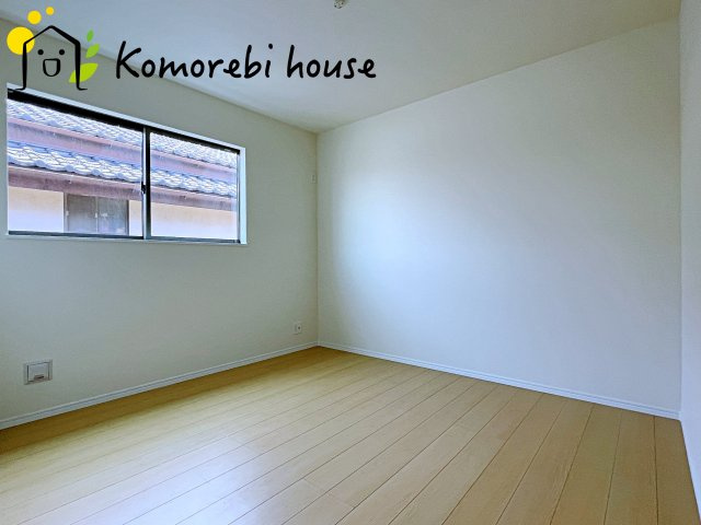 第10上尾緑丘　新築一戸建て　ハートフルタウン　Aの洋室|明るい洋室です