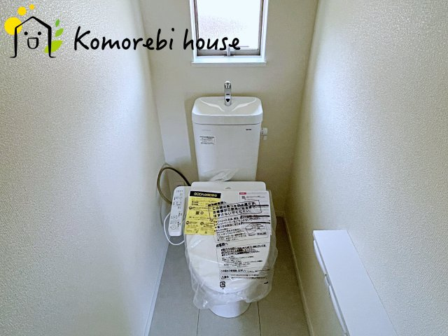 第10上尾緑丘　新築一戸建て　ハートフルタウン　Aのトイレ|コンパクトで使いやすいトイレです