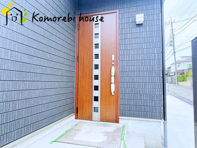 第10上尾緑丘　新築一戸建て　ハートフルタウン　Aのその他|落ち着いた玄関です