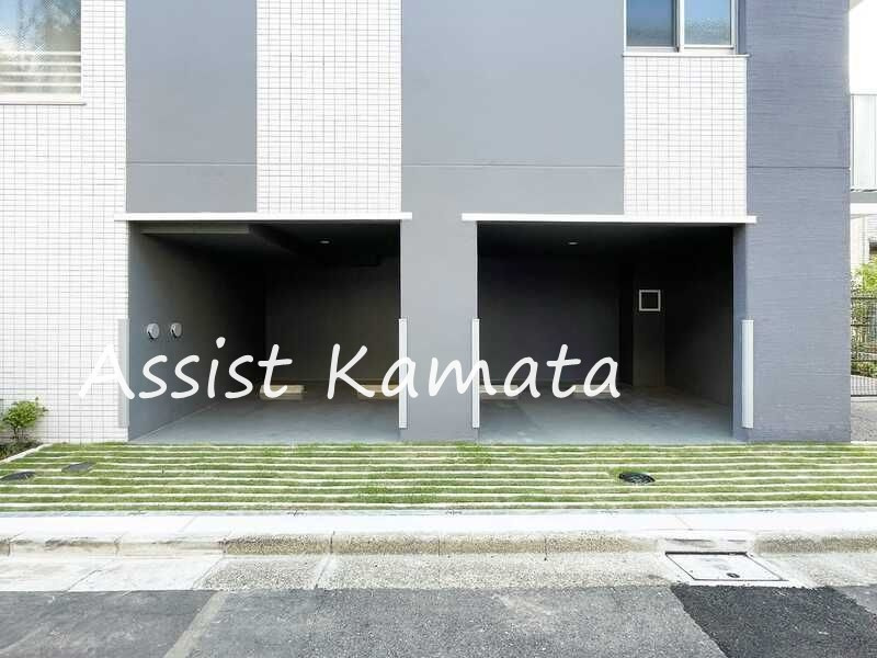 ES-Grande大森の駐車場