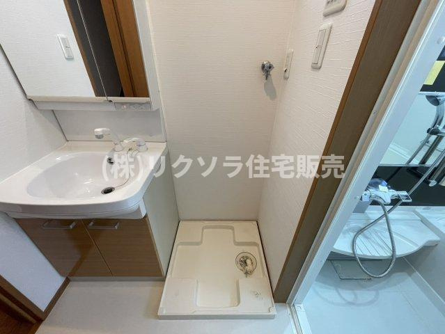 御幸東町　中古一戸建てのランドリースペース|ドラム式も設置可能
■物件内覧・資金計画相談・住宅ローン相談、リフォーム相談、お問合せ受付中■
※当日・翌日のご内覧、ご相談はお電話でのお問合せがスムーズです！