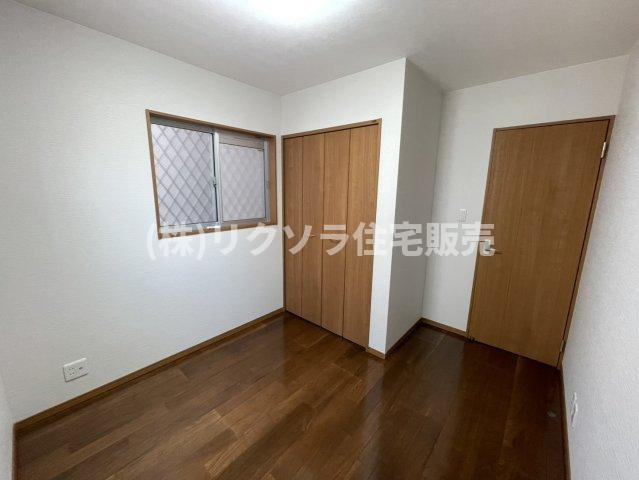 御幸東町　中古一戸建ての洋室|洋室4.5帖
■物件内覧・資金計画相談・住宅ローン相談、リフォーム相談、お問合せ受付中■
※当日・翌日のご内覧、ご相談はお電話でのお問合せがスムーズです！