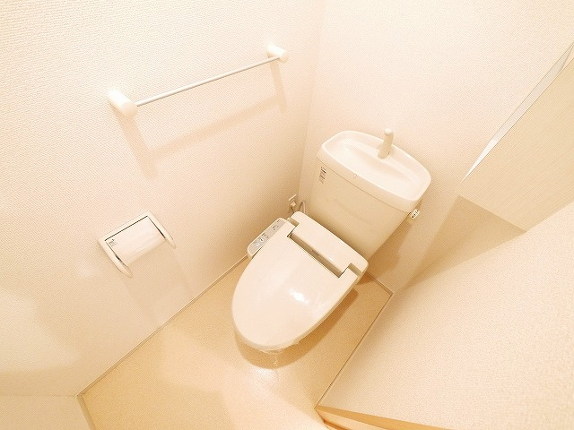 モン・シェリのトイレ|清潔感のあるトイレです