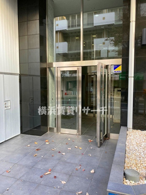 【エントランス】 | ルモーデセンター北