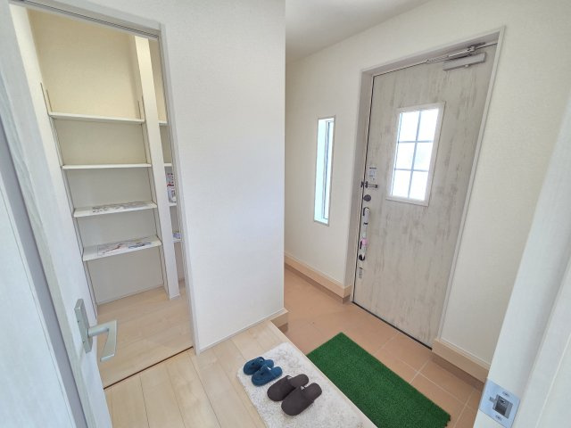 新築　伊勢崎市東小保方町第2　6号棟　Livele Garden.Sの玄関|新築　伊勢崎市東小保方町第2　6号棟　Livele Garden.S