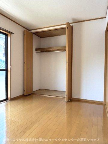 ※6.0帖洋室（南側）