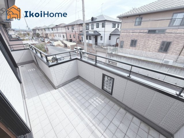 神戸市西区桜が丘中町6丁目　中古戸建のバルコニー|【ホームページに現地動画掲載中】●年中無休：当日予約可●バルコニーには屋根はございません！
