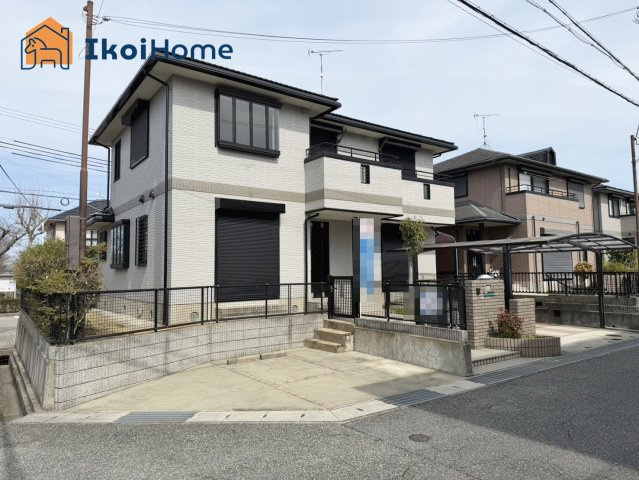 神戸市西区桜が丘中町6丁目　中古戸建の前面道路含む現地写真|【ホームページに現地動画掲載中】●年中無休：当日予約可●三方角地！前面道路6mで広くて開放的！