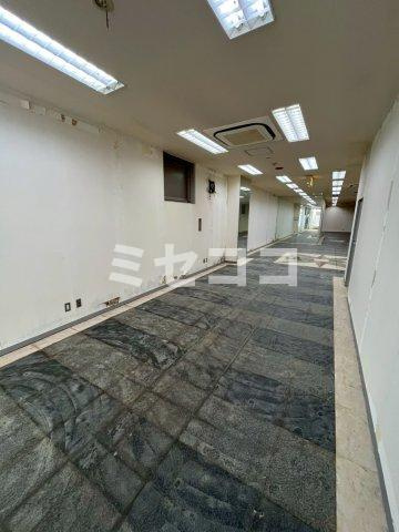 Yonezawa船場ビルの内装