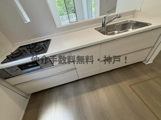 【キッチン】 | 神戸市垂水区南多聞台5丁目　新築戸建A号棟　仲介手数料無料！ | 使いやすいキッチンです
