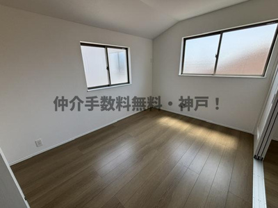 【洋室】 | 神戸市垂水区南多聞台5丁目　新築戸建A号棟　仲介手数料無料！ | 使い勝手のいい洋室です