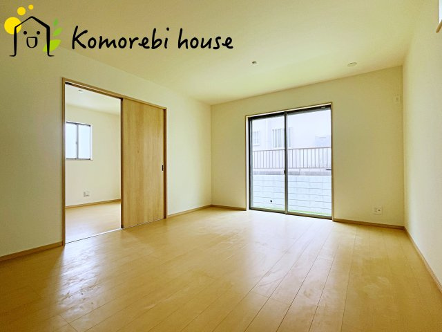 第10上尾緑丘　新築一戸建て　ハートフルタウン　Bの居間・リビング|ゆったり過ごせるリビングです