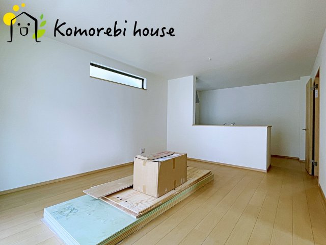 第10　上尾緑丘　新築一戸建て　ハートフルタウン　Bの居間・リビング|26.6.1　撮影済み