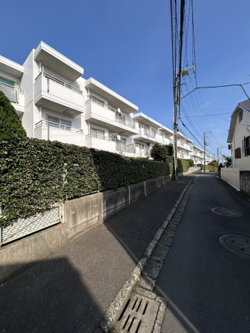 ヒルトップ菊名Ｂ棟の外観
