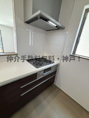 【キッチン】 | 神戸市垂水区南多聞台5丁目　新築戸建B号棟　仲介手数料無料！ | お料理しやすいキッチンです