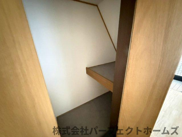 出雲町戸建の収納|ちょっとした収納スペースも充実しています