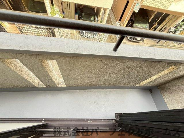 出雲町戸建のバルコニー|バルコニーからの眺めを楽しみながら食事をしませんか