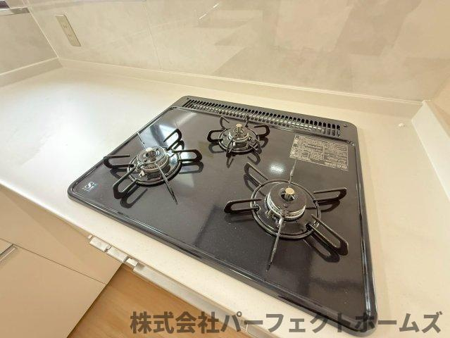 出雲町戸建のキッチン|キッチンでお料理をお楽しみください