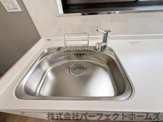 出雲町戸建のキッチン|きれいなキッチンです