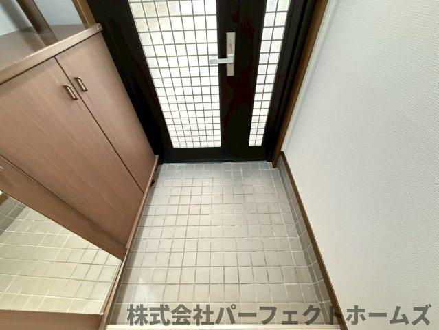 出雲町戸建の玄関|きれいな玄関です