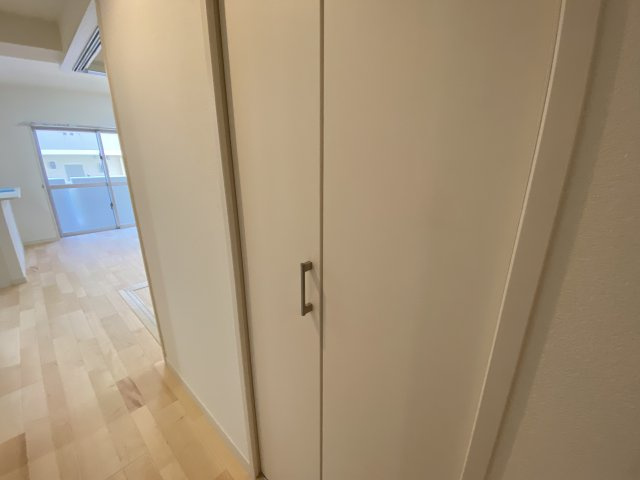 グロスブランの収納