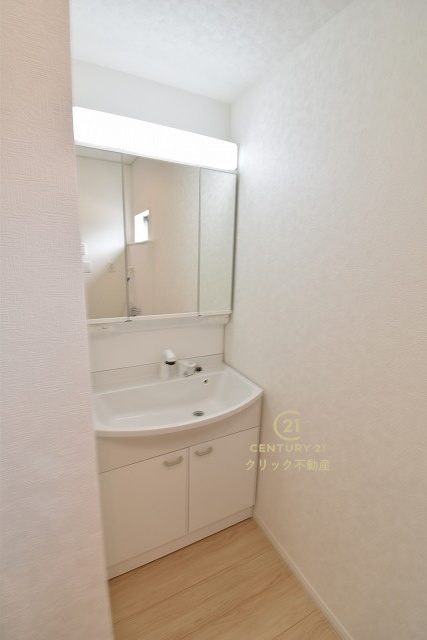 Cradlegarden　 茨城町長岡　第4　1の独立洗面台|洗面台は洗練されたシンプルなデザインでお手入れも楽です。