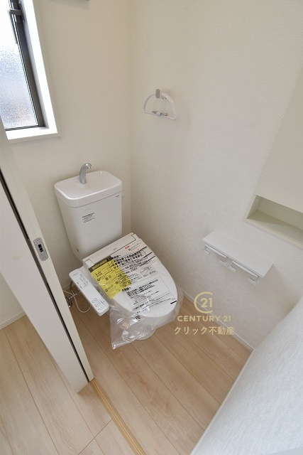 Cradlegarden　 茨城町長岡　第4　1のトイレ|毎日使う空間と機能だから、いつまでも清潔なスペースであってほしいのがトイレです。お掃除しやすいシンプルなデザインです。