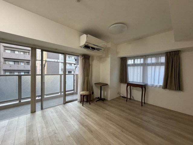 【居間・リビング】