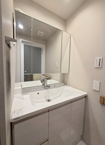 【独立洗面台】