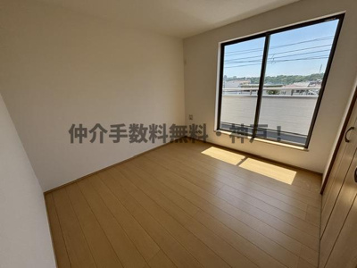 【洋室】 | 神戸市垂水区南多聞台5丁目　新築戸建C号棟　仲介手数料無料！ | ゆったりした洋室です