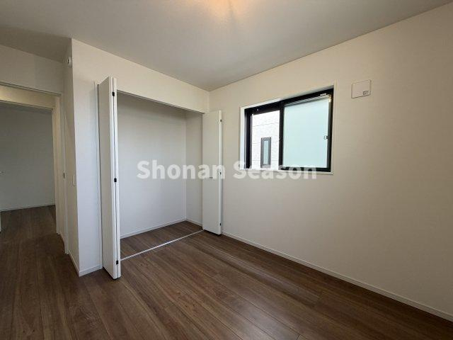 【洋室】 | ２面採光のお部屋が多く通風良好です◎