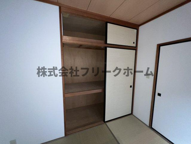 三鷹市上連雀９丁目のアパートの和室