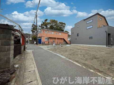 大磯町大磯　　売地　全2区画の前面道路含む現地写真|現地外観