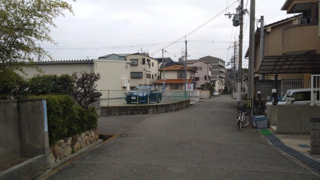 尼崎市南武庫之荘　中古戸建の前面道路含む現地写真