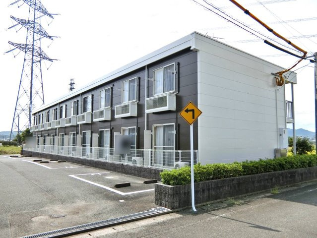 レオパレスアヴァンセ岡島の外観|外観は落ち着いています