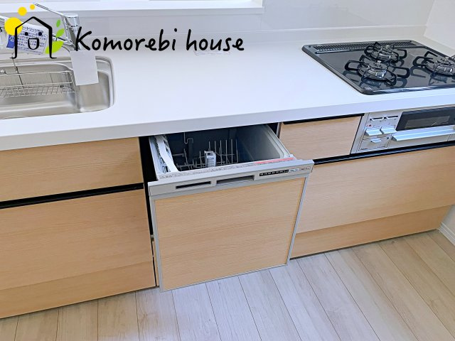 第10上尾緑丘　新築一戸建て　ハートフルタウン　Cのキッチン|コンパクトなキッチンで掃除もラクラク