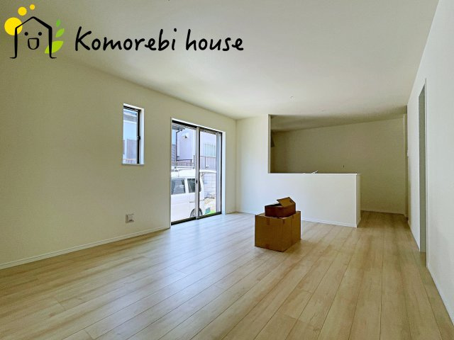 第10上尾緑丘　新築一戸建て　ハートフルタウン　Cの居間・リビング|ゆったりとした居間です