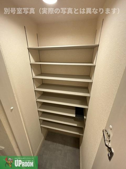 シェノアⅣの玄関