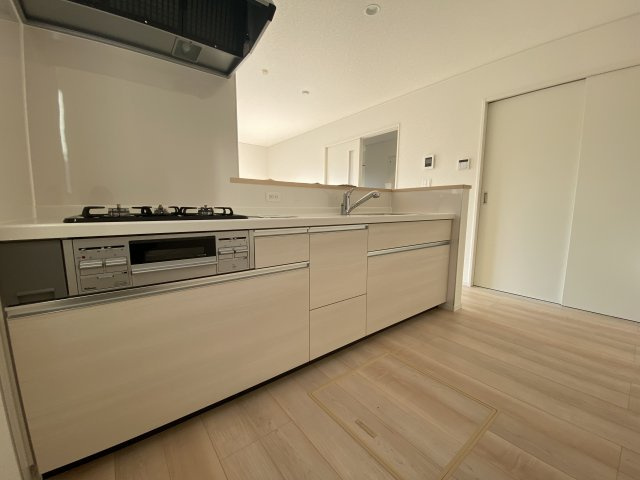 ☆いわき市常磐西郷町　第10／2号棟☆　新築建売住宅　ご成約特典として人気家電プレゼント中です！ のキッチン|同施工　■□■キッチンの写真です■□■　対面式キッチンは、リビングの様子を見ながらお料理出来るので、小さなお子様がいらっしゃる方は、安心してお料理出来ますね。