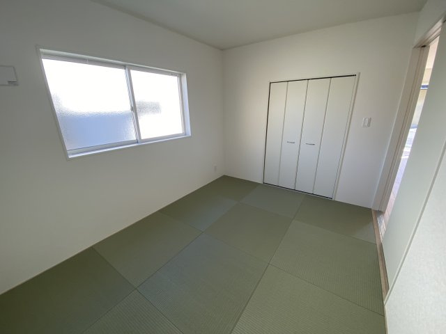 2/23価格変更♪【いわき市小名浜南富岡　第1】　3号棟　※必ずもらえる選べるキャンペーン実施中！の和室|■□■和室の写真です■□■　
ご家族のお昼寝スペースとしても活躍しそうです。