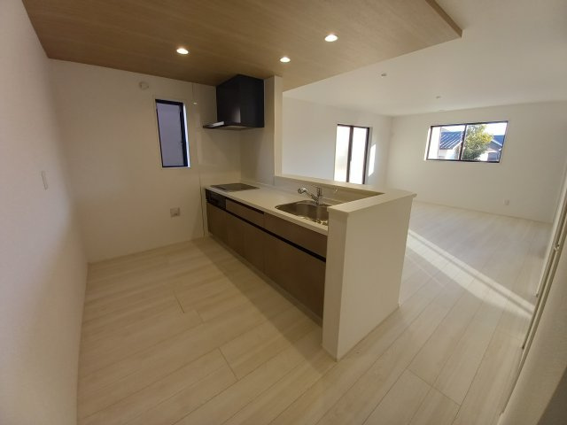 ◇内郷高坂町　2期　自慢したくなる、ハイセンスなデザイン♪　◇のキッチン|キッチンでお料理をお楽しみください