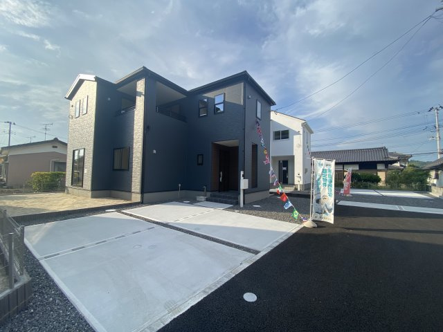 ☆新築デザイナーズ分譲　【いわき市鹿島町久保第2　全3棟】　2号棟の前面道路含む現地写真|ご成約の方に選べる家電プレゼントキャンペーン実施中です♪
あると嬉しい家電が揃っています！さらにお選び頂いた商品にプラスして「美味しいパンが焼けるアラジンのトースター」をお付けします！期間限定(^^♪