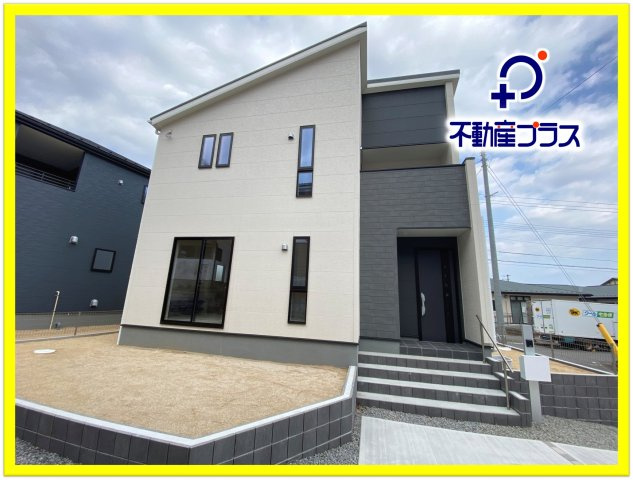 ☆新築デザイナーズ分譲　【いわき市鹿島町久保第2　全3棟】　3号棟の外観|同施工◆外観の写真です◆　
家に帰宅するのがより一層楽しみになりますね♪

