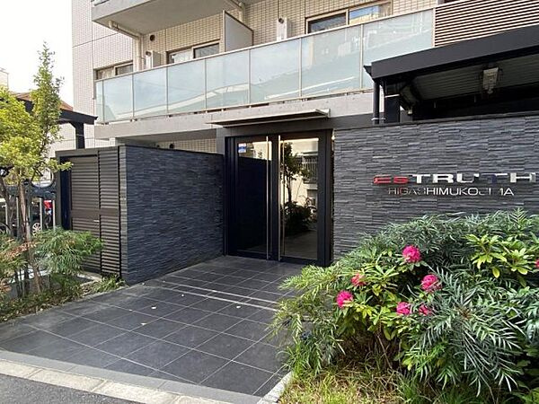 エストゥルース東向島のエントランス