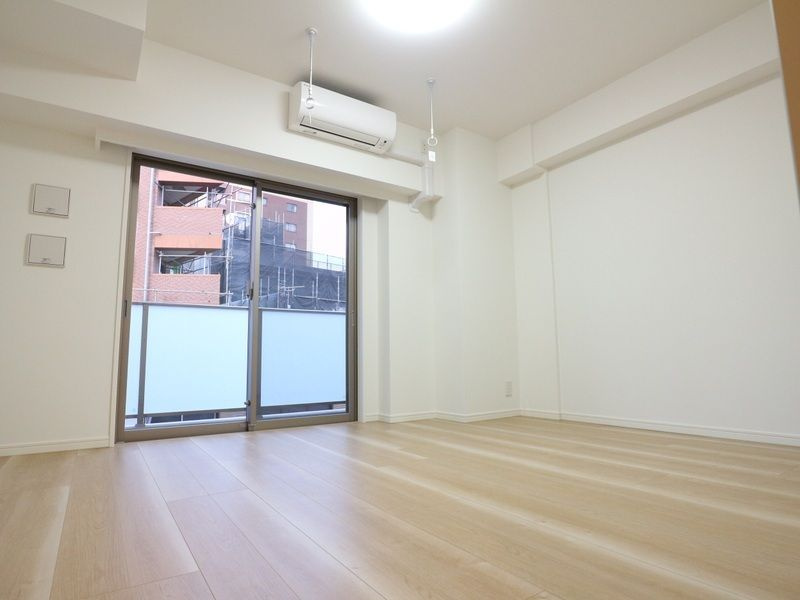 エストゥルース東向島の居間・リビング