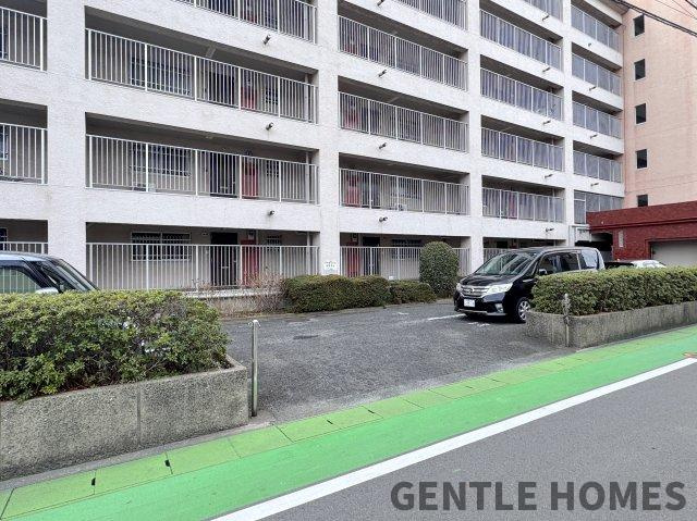 RKB別府マンション2号棟の駐車場