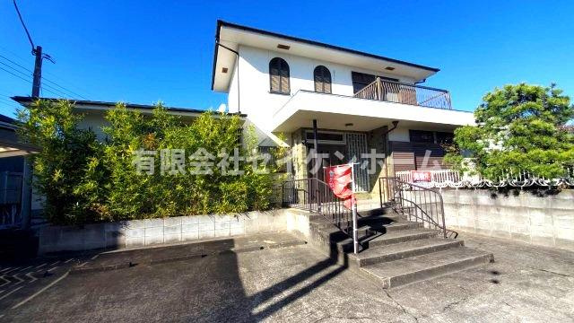 行田市持田４丁目　中古住宅（土地１０６坪超）元医療施設の外観