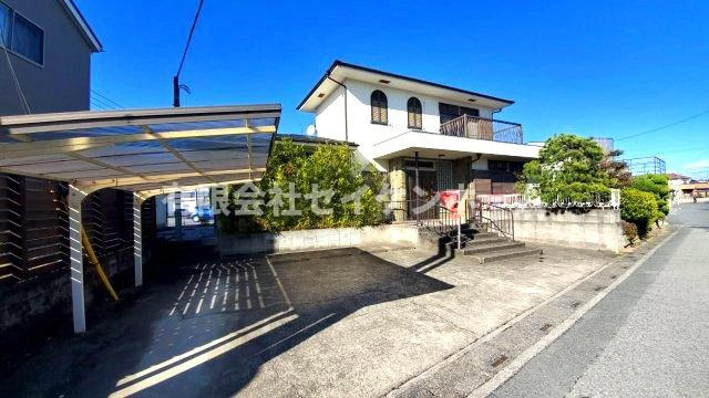 行田市持田４丁目　中古住宅（土地１０６坪超）元医療施設の前面道路含む現地写真