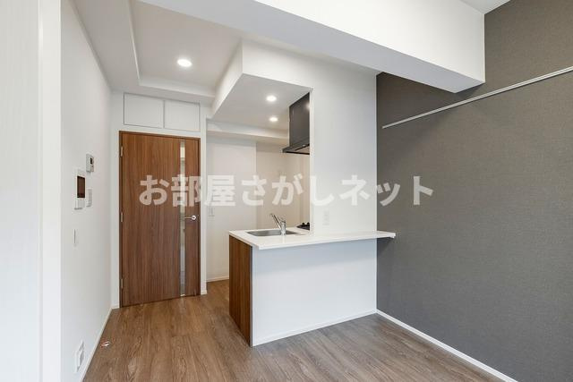 アジールコート三宿テラス【おとり物件なし】#学生・社会人にオススメ！初期費用分割払いOK！の居間・リビング